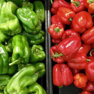 Ớt chuông đỏ/ xanh